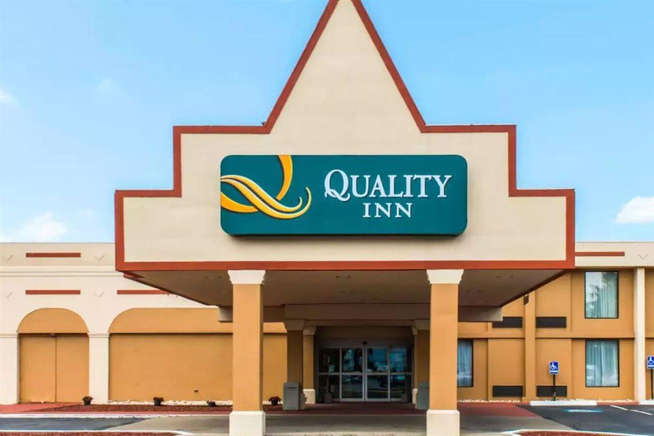Quality Inn New Kensington Bagian luar foto