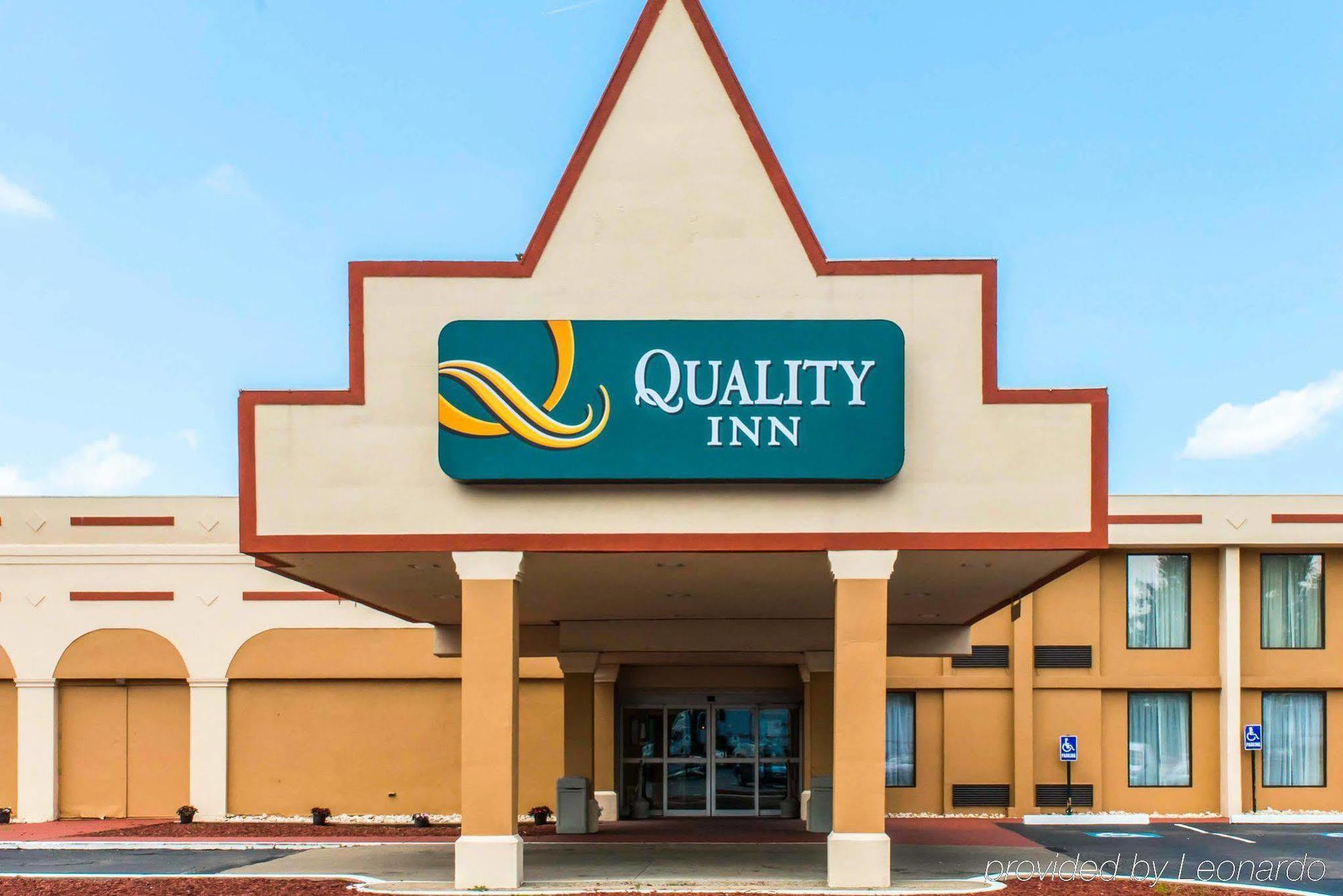 Quality Inn New Kensington Bagian luar foto