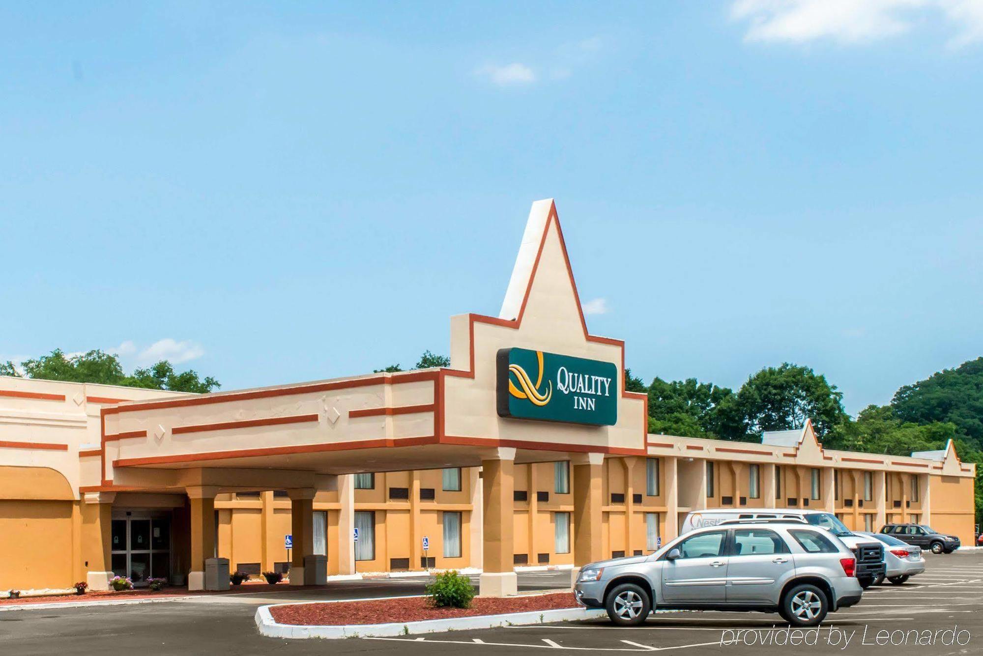 Quality Inn New Kensington Bagian luar foto