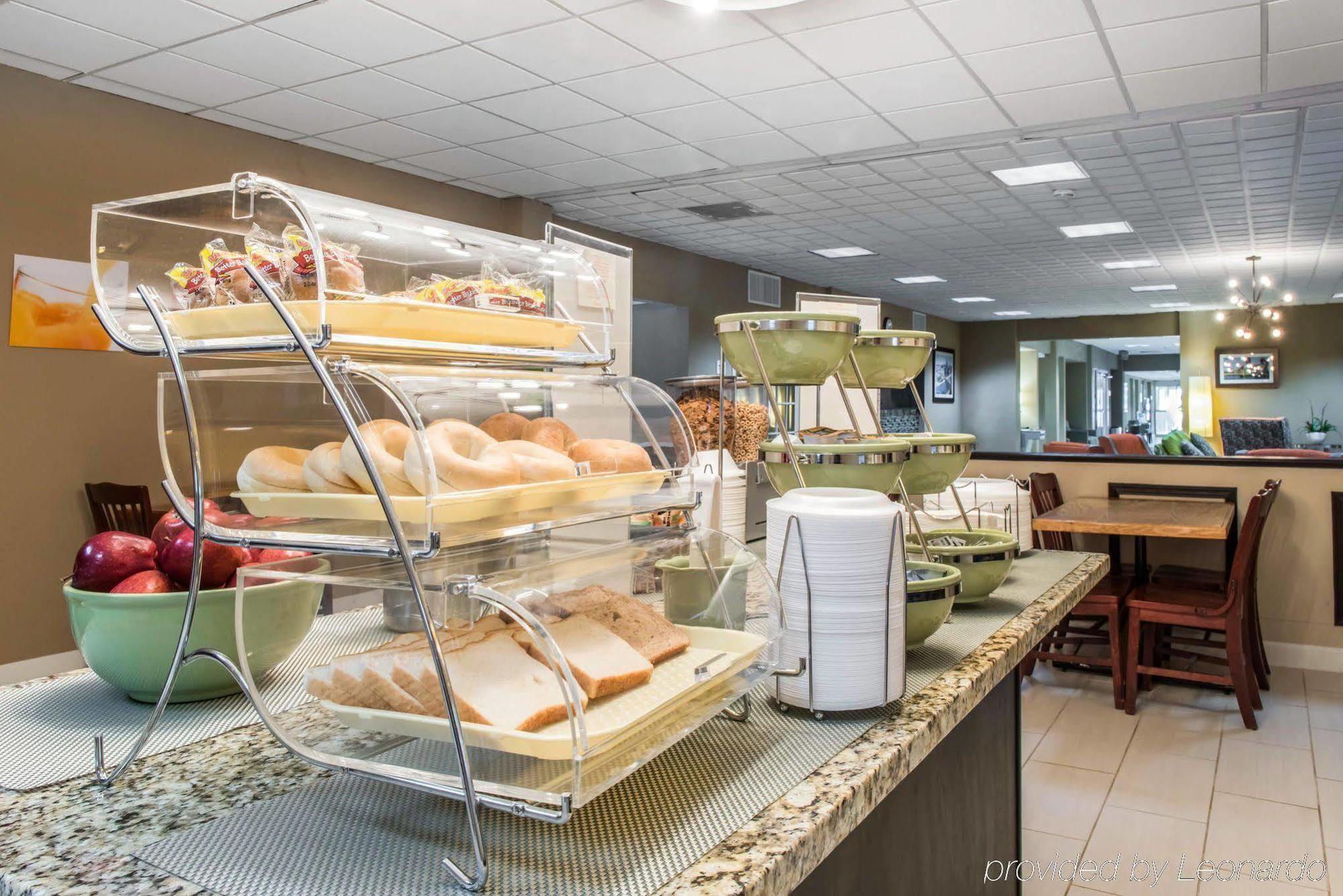Quality Inn New Kensington Bagian luar foto