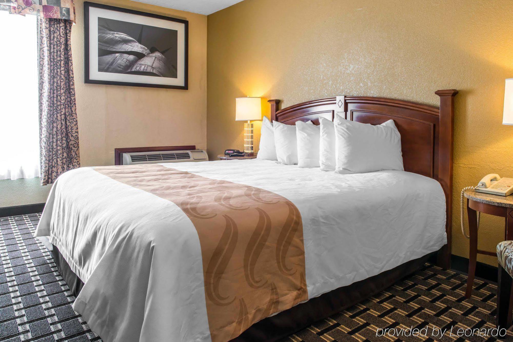 Quality Inn New Kensington Bagian luar foto