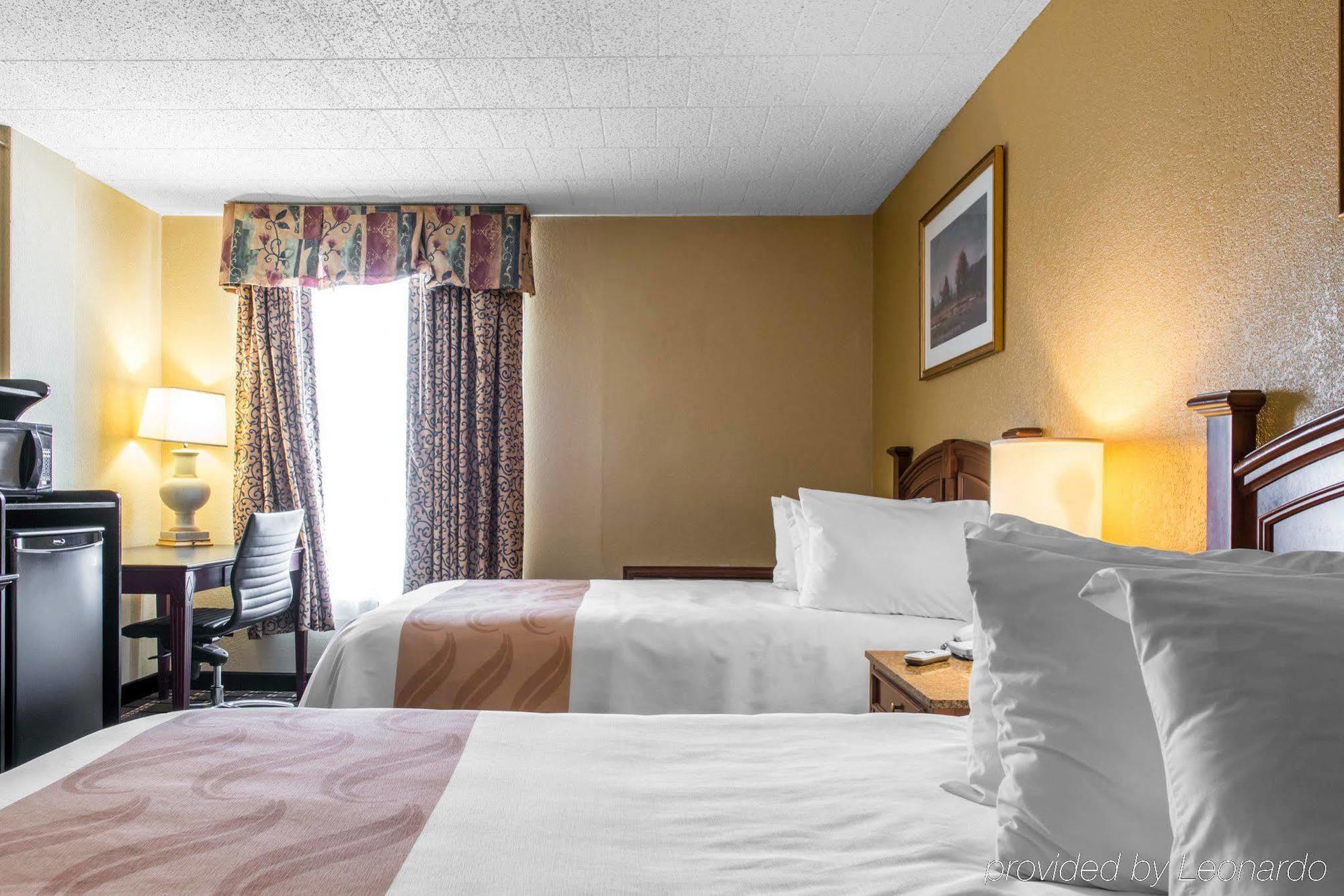 Quality Inn New Kensington Bagian luar foto